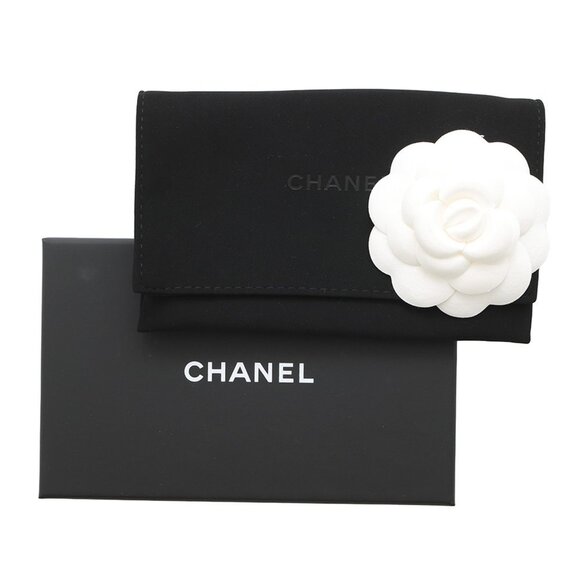 CHANEL Authentic White Caviar Leather Logo Wallet - Picture 9 of 9